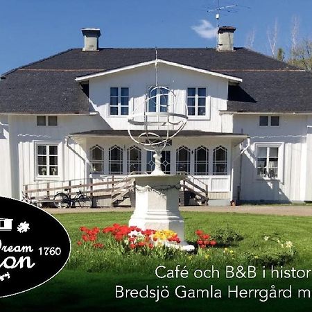 Bredsjoe Gamla Herrgard White Dream Mansion Hällefors Exterior foto