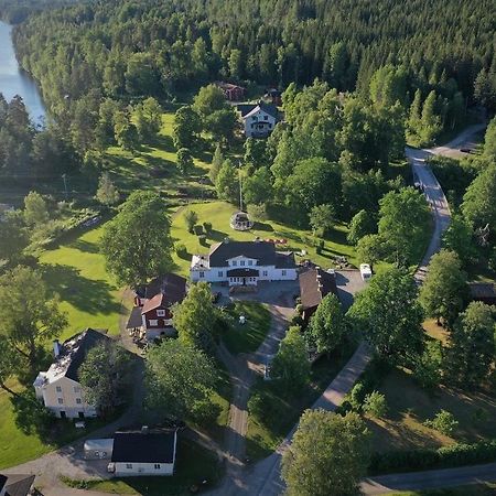 Bredsjoe Gamla Herrgard White Dream Mansion Hällefors Exterior foto